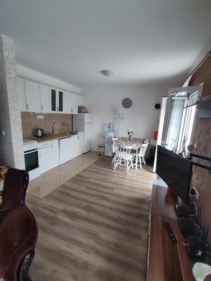Apartmani Bellami Bečići Ngoại thất bức ảnh